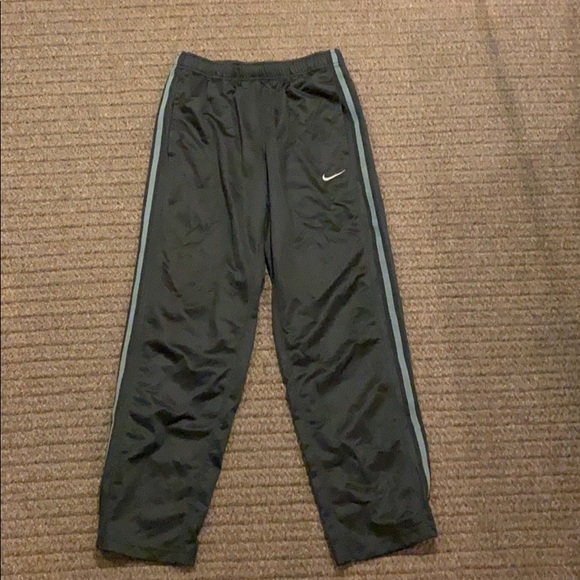 Black Nike Sweatpants - Picture 1 of 2